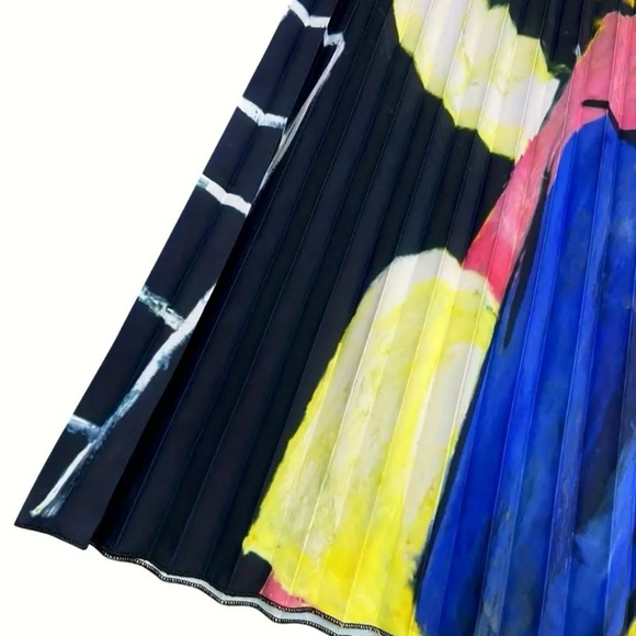 Geometric Print High-Waist A-Line Pleated Skirt - Picture 6 of 9